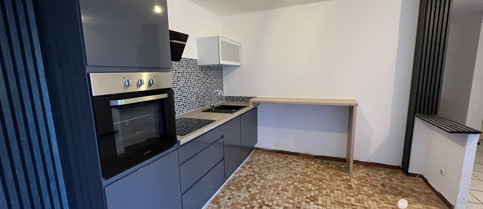 Apartment 3 rooms of 75 m² in Saint-Avold (57500)