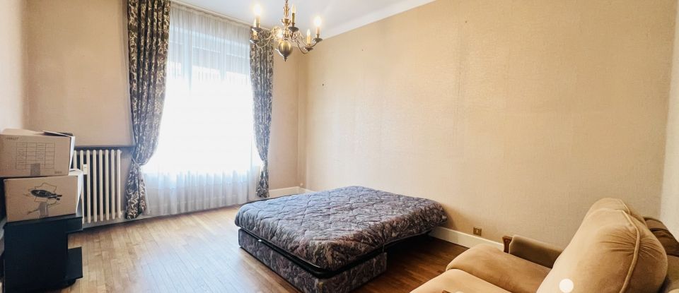 Apartment 5 rooms of 121 m² in Troyes (10000)