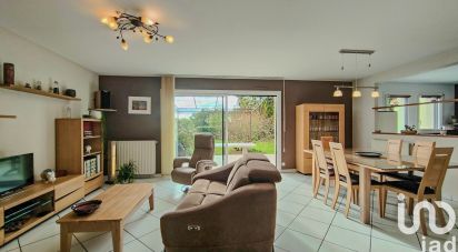 Maison traditionnelle 7 pièces de 153 m² à Mortagne-sur-Sèvre (85290)