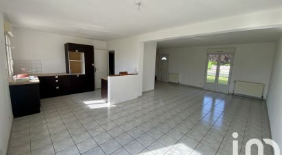 House 5 rooms of 140 m² in Auzouer-en-Touraine (37110)