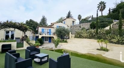 House 5 rooms of 285 m² in Les Adrets-de-l'Estérel (83600)