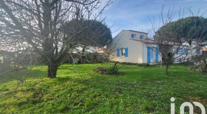 House 4 rooms of 99 m² in Talmont-Saint-Hilaire (85440)