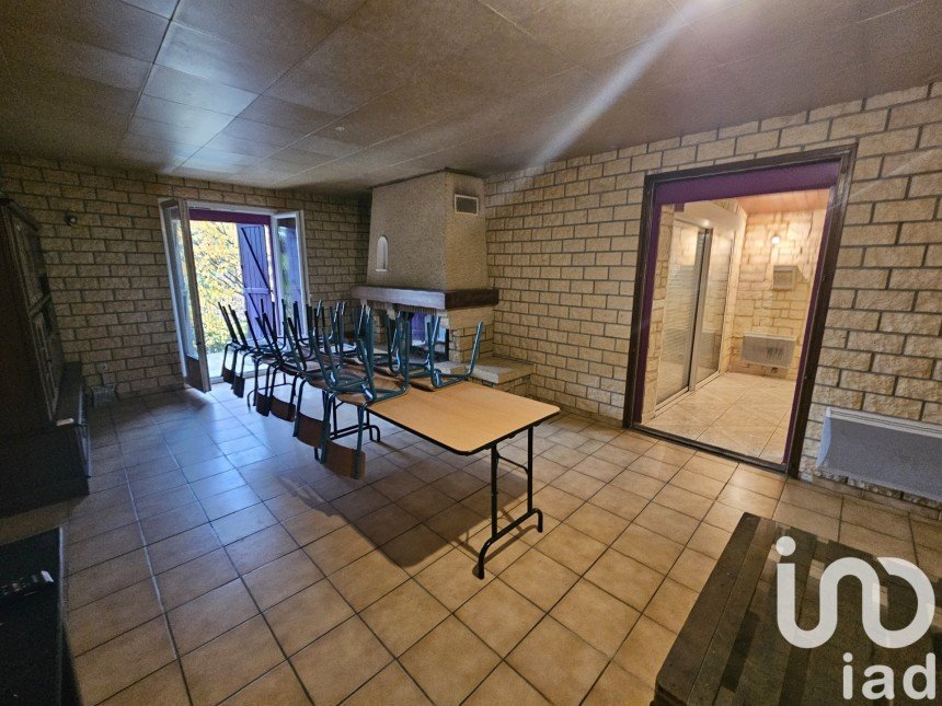 House 5 rooms of 128 m² in Château-Thierry (02400)
