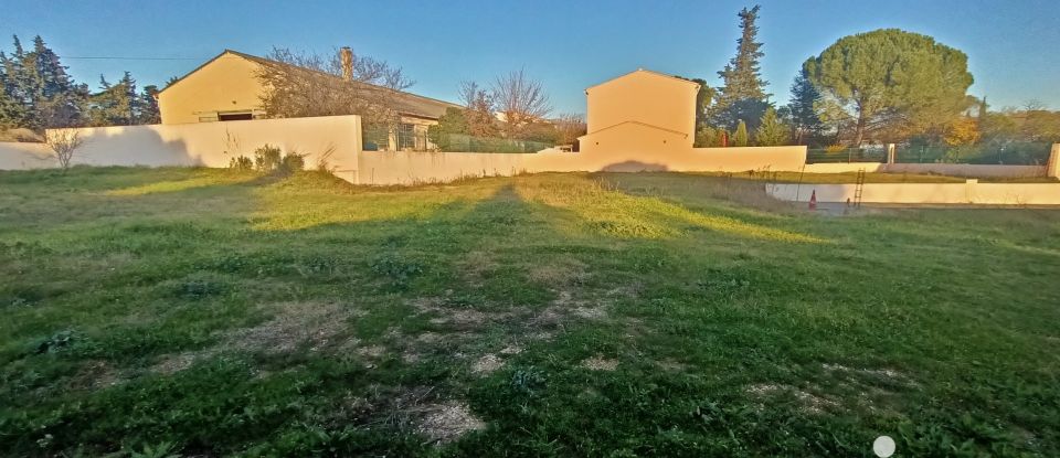 Land of 606 m² in Carpentras (84200)