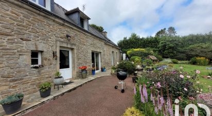 Longère 6 pièces de 120 m² à Roudouallec (56110)