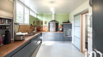 Maison d’architecte 7 pièces de 181 m² à Mourenx (64150)