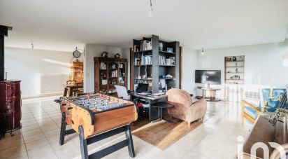 Maison d’architecte 7 pièces de 181 m² à Mourenx (64150)