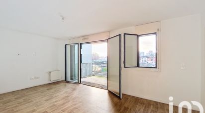 Apartment 3 rooms of 65 m² in Saint-Denis (93200)