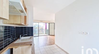 Apartment 3 rooms of 65 m² in Saint-Denis (93200)