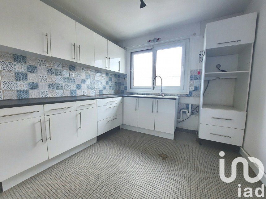 Apartment 3 rooms of 74 m² in Le Port-Marly (78560)