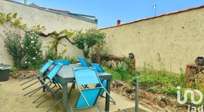 Maison de ville 5 pièces de 159 m² à Bazoges-en-Paillers (85130)