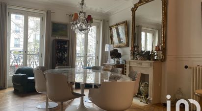 Appartement 5 pièces de 130 m² à Paris (75006)
