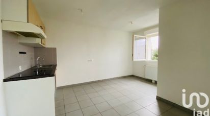 Apartment 3 rooms of 62 m² in Royan (17200)