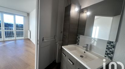 Apartment 3 rooms of 61 m² in Troyes (10000)