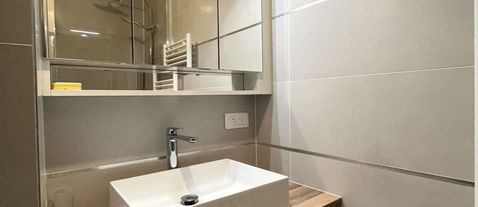Apartment 4 rooms of 80 m² in Le Kremlin-Bicêtre (94270)