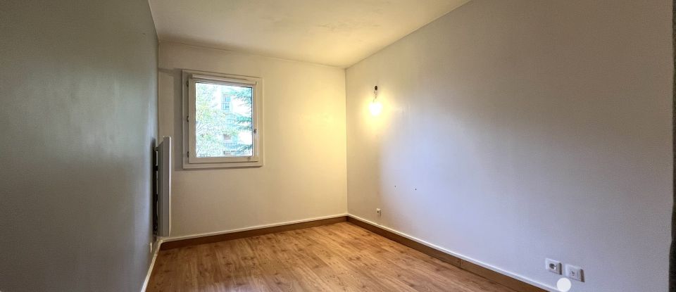 Apartment 4 rooms of 80 m² in Le Kremlin-Bicêtre (94270)