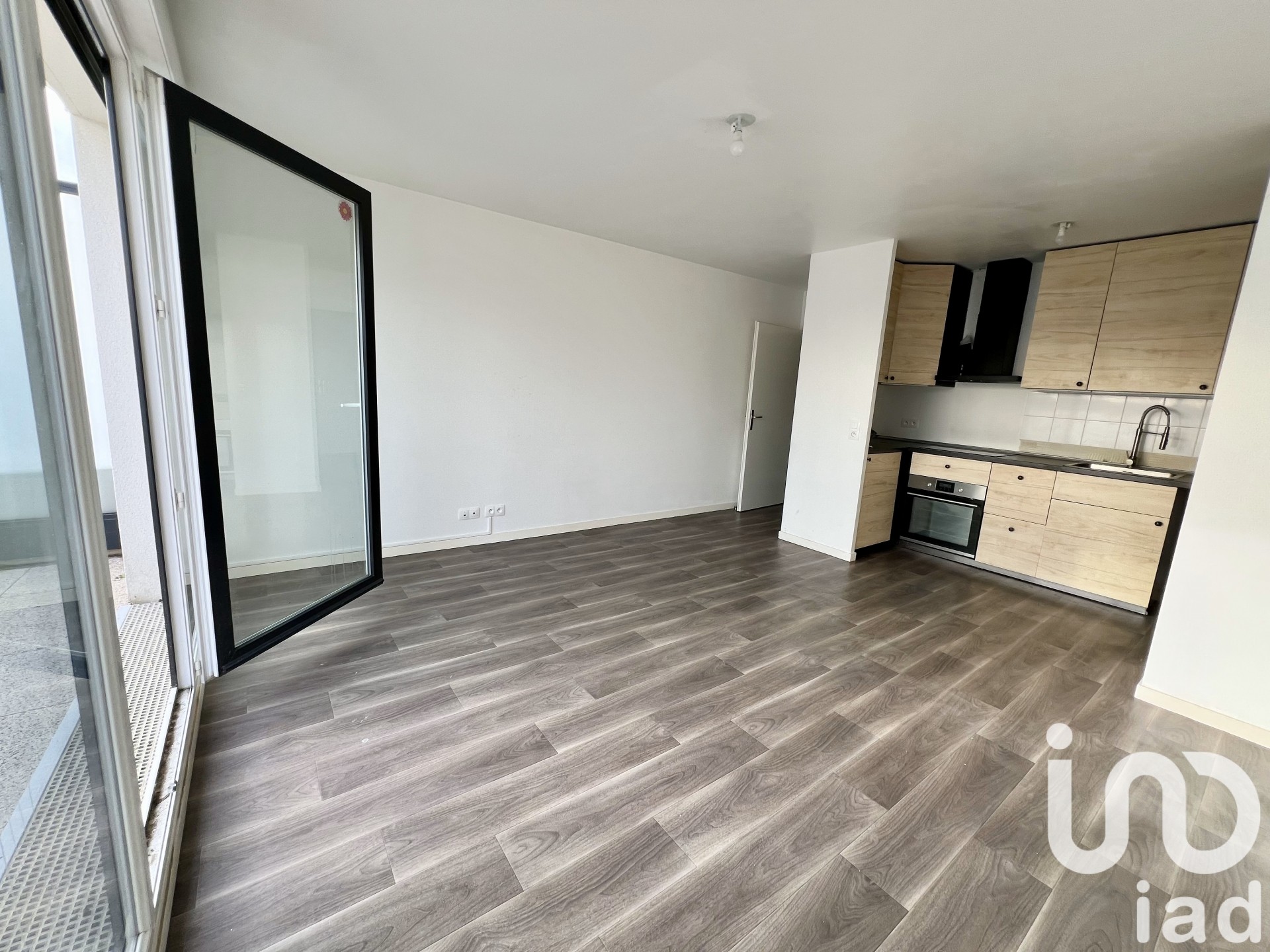 Appartement 4 Jouy-le-Moutier 80 1667180