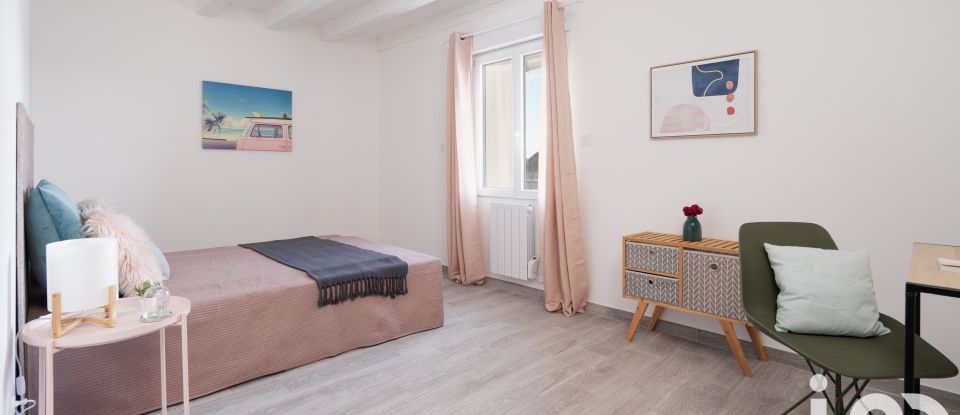 Maison de village 7 pièces de 162 m² à Manduel (30129)