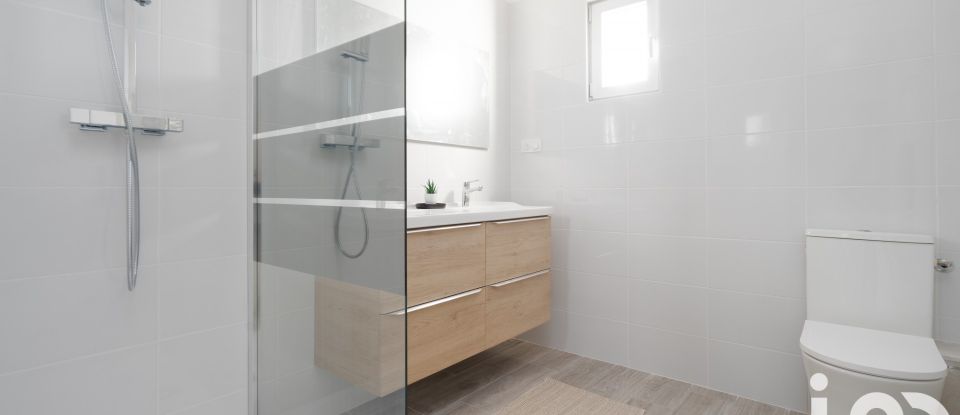 Maison de village 7 pièces de 162 m² à Manduel (30129)