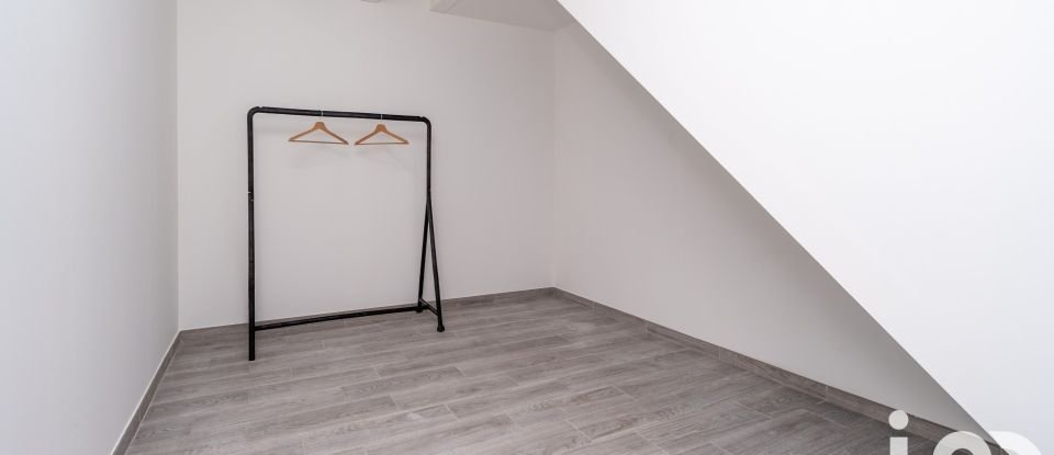 Maison de village 7 pièces de 162 m² à Manduel (30129)