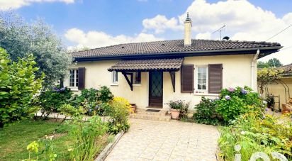 Maison 4 pièces de 74 m² à Morlaàs (64160)