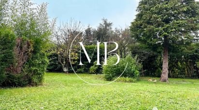 Terrain de 300 m² à Asnières-sur-Oise (95270)