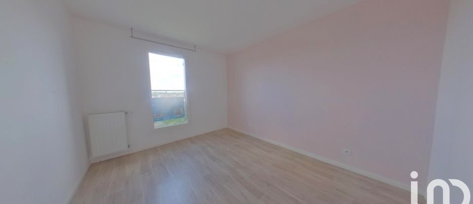 Apartment 2 rooms of 40 m² in Lieusaint (77127)