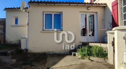 House 3 rooms of 73 m² in Fontenay-le-Comte (85200)