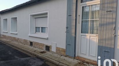 Maison traditionnelle 5 pièces de 150 m² à Marans (17230)