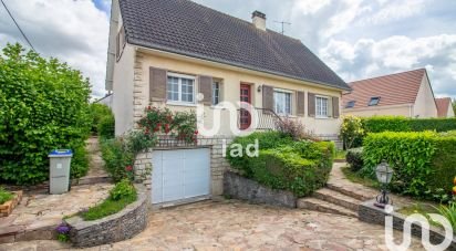 Maison traditionnelle 6 pièces de 127 m² à Rosny-sur-Seine (78710)