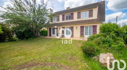 Maison traditionnelle 6 pièces de 127 m² à Rosny-sur-Seine (78710)