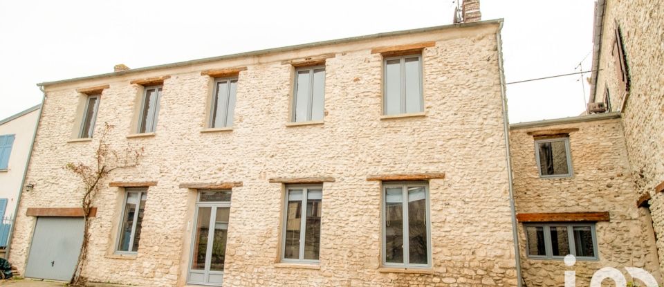 Apartment 6 rooms of 166 m² in Beynes (78650)
