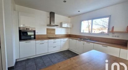 Traditional house 4 rooms of 106 m² in Vertou (44120)