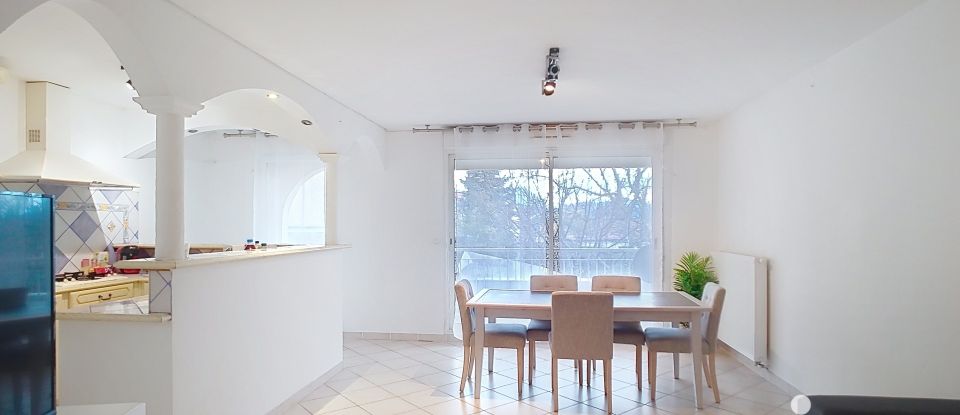 Appartement 4 pièces de 89 m² à Digne-les-Bains (04000)