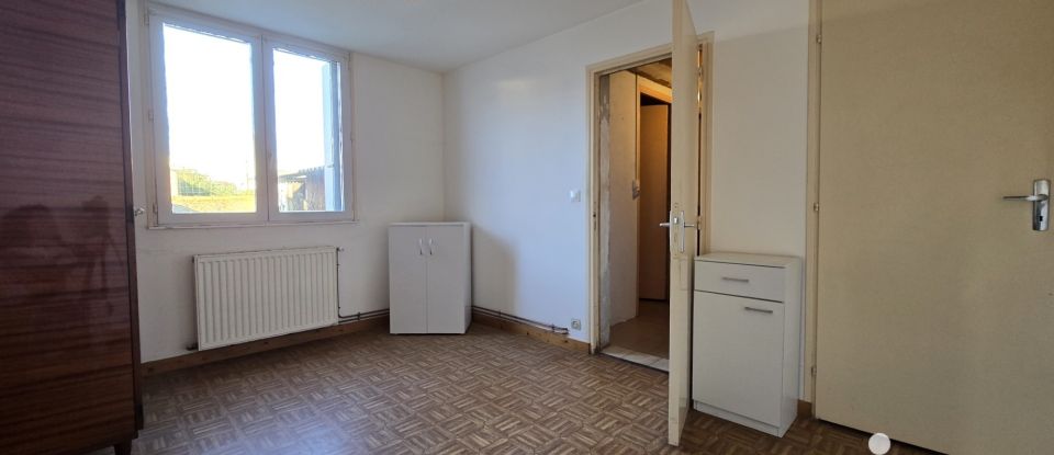 Townhouse 4 rooms of 72 m² in Thouars (79100)