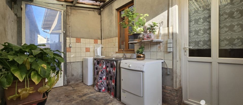Townhouse 4 rooms of 72 m² in Thouars (79100)