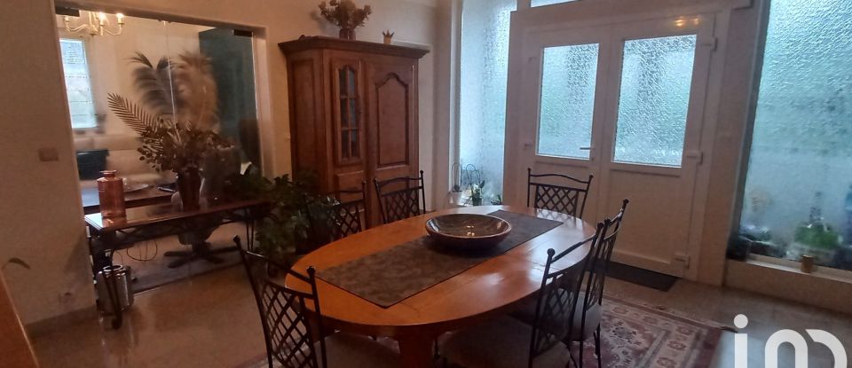 Maison 9 pièces de 270 m² à Sotteville-lès-Rouen (76300)