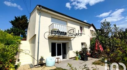 House 6 rooms of 141 m² in Verneuil-sur-Seine (78480)