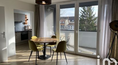 Apartment 3 rooms of 68 m² in Lille (59800)