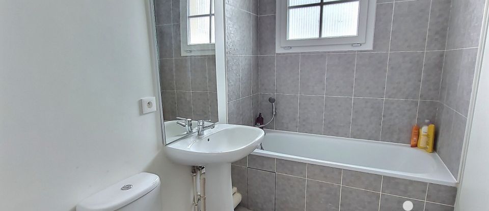 House 4 rooms of 84 m² in Marolles-en-Hurepoix (91630)