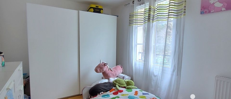House 4 rooms of 84 m² in Marolles-en-Hurepoix (91630)