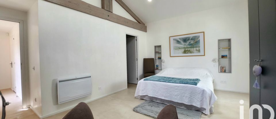 Country home 7 rooms of 200 m² in Doix lès Fontaines (85200)