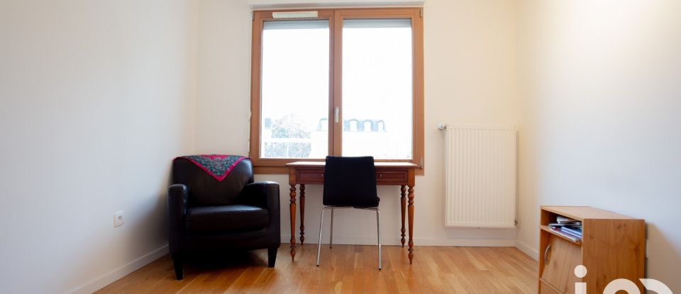 Apartment 4 rooms of 81 m² in Fontenay-sous-Bois (94120)