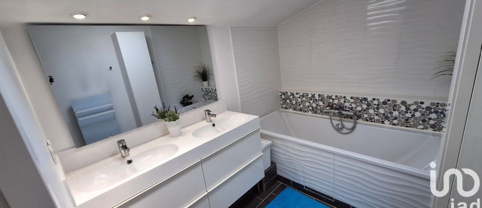 House 5 rooms of 200 m² in Launaguet (31140)