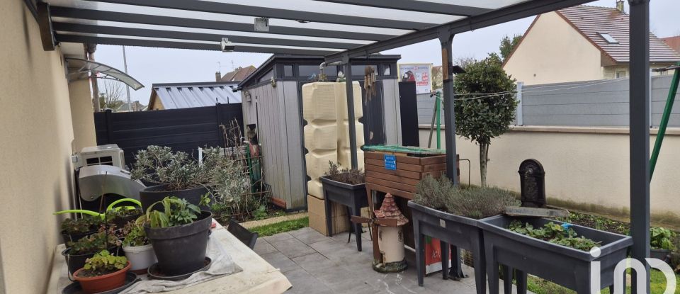 Maison 4 pièces de 77 m² à Carpiquet (14650)