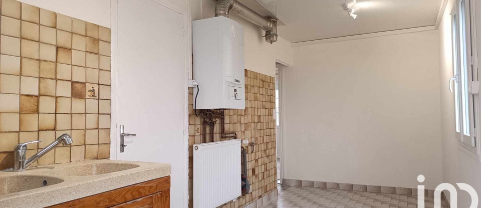 Maison 3 pièces de 54 m² à Bonnard (89400)