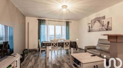 Apartment 3 rooms of 72 m² in Maurepas (78310)