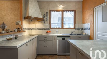 House 9 rooms of 140 m² in Montereau-Fault-Yonne (77130)