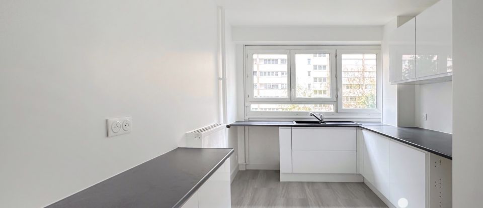 Apartment 5 rooms of 101 m² in Puteaux (92800)