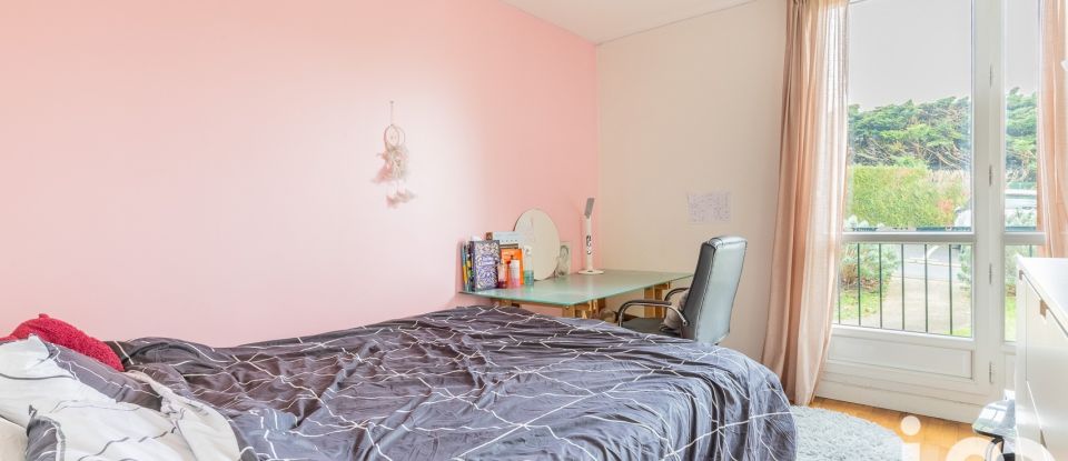 Apartment 4 rooms of 78 m² in Brunoy (91800)